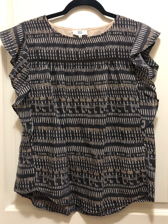 Noa Noa Tops - Noa Noa women’s cap sleeve ruffle top sz Small EU36 cream grey